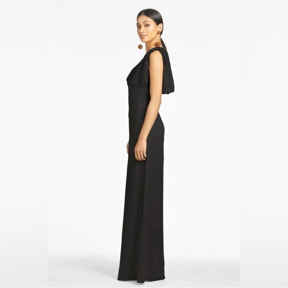 NWT Sachin & Babi Women's Chelsea One-Shoulder Crinkle Georgette
Gown - Picture 2 of 6